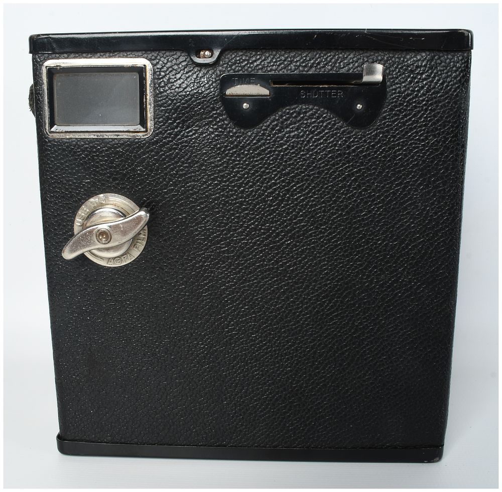 Lot 1439: Agfa Ansco D-6 Cadet Box Camera