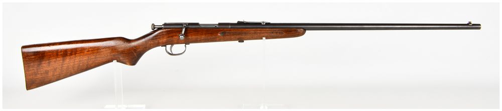 Lot 1584: Remington Model 33 Single-Shot Bolt-Action Rifle .22 Short, Long, or Long Rifle with 24 Inch Barrel