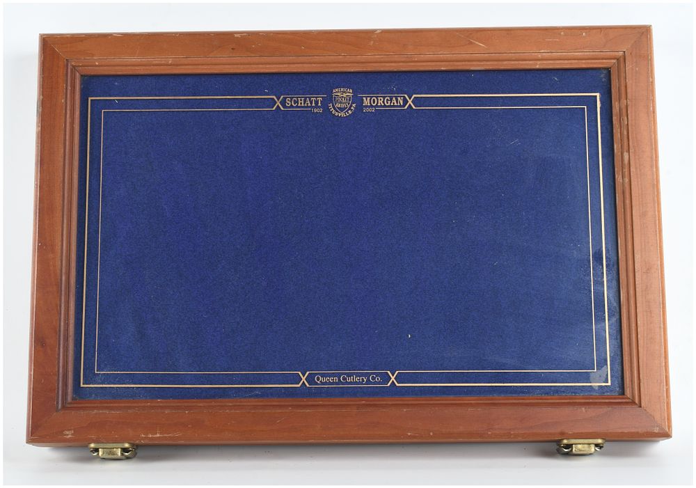 Lot 104: Queen Cutlery Co. Schatt and Morgan Centennial Commemorative Knife Display Case