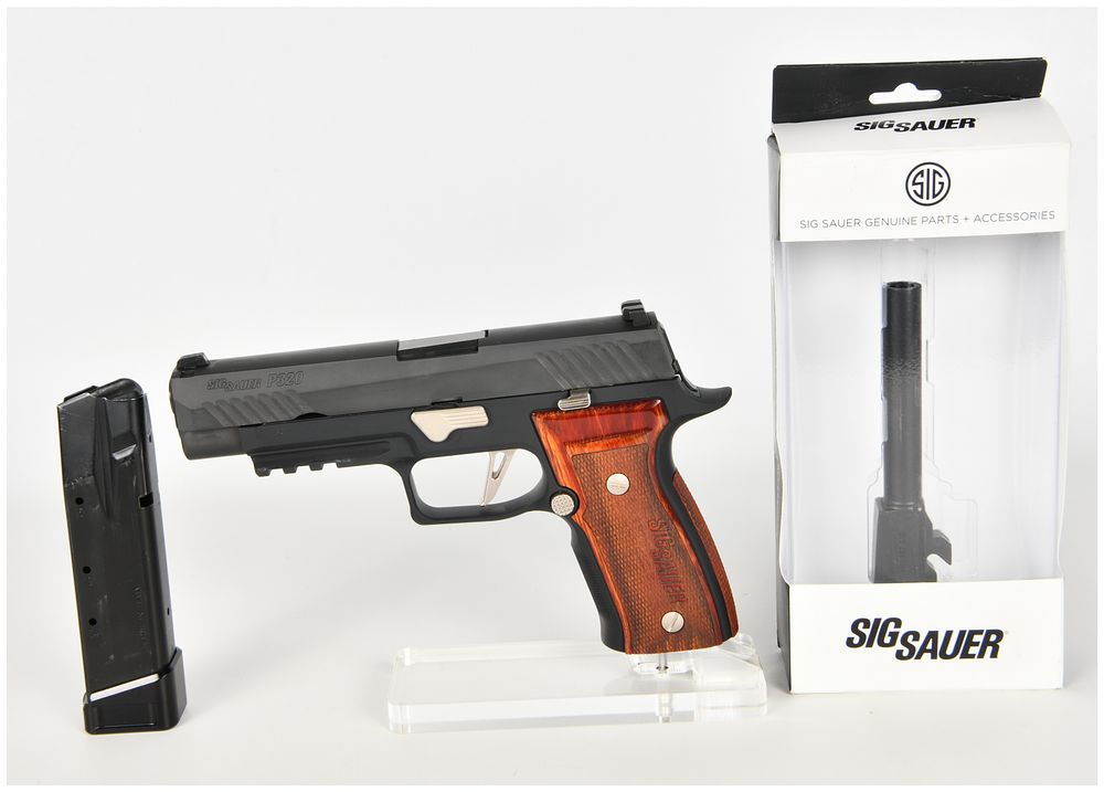 Lot 546: SIG SAUER P320 Semi-Automatic Pistol .40 S&W with 4.7 Inch Barrel