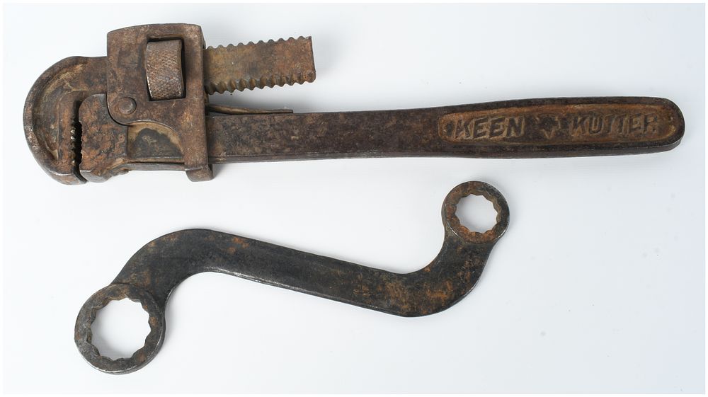 Lot 224: Two Vintage American Steel Wrenches, Keen Kutter Pipe Wrench and Blackhawk S-Shape Wrench