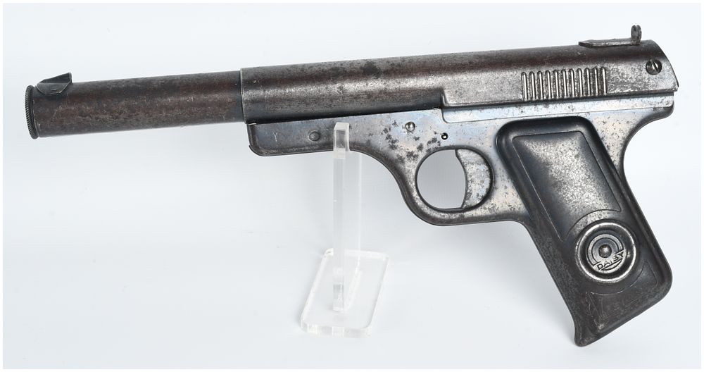 Lot 1505: Daisy No. 118 Targeteer Spring Action Air Pistol .118 Caliber with 5 Inch Barrel