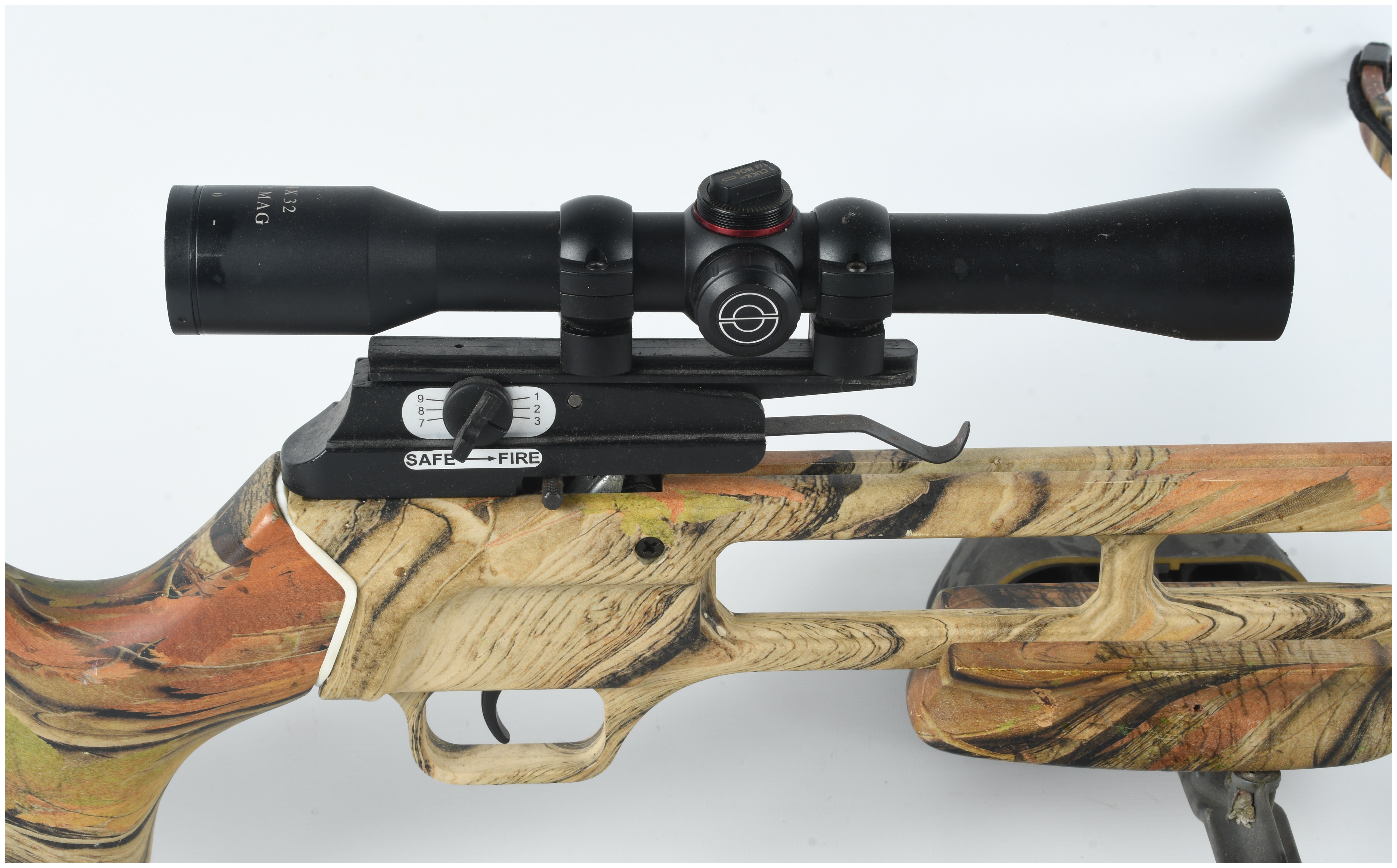 Camouflage Pattern Recurve Hunting Crossbow with Simmons 4x32 Scope