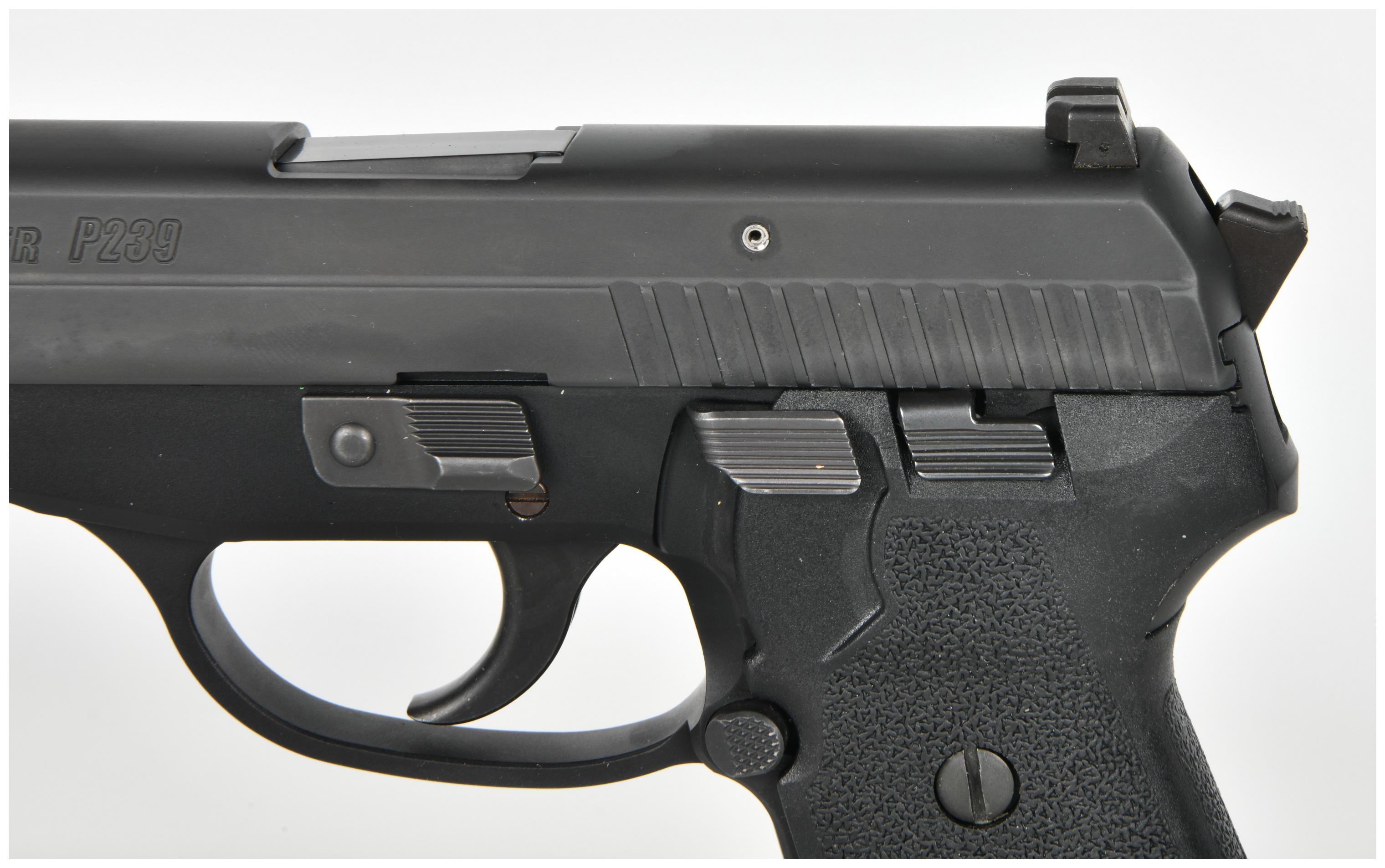 SIG Sauer P239 Semi-Automatic Pistol 9mm Parabellum with 3.6 Inch Barrel