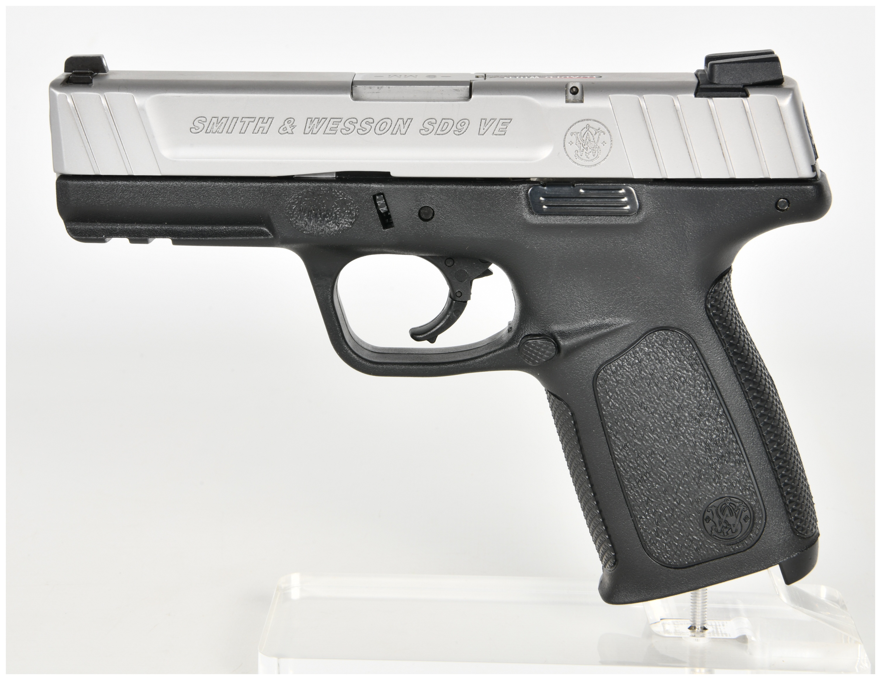 Smith & Wesson SD9 VE Semi-Automatic Pistol 9mm with 4 Inch Barrel
