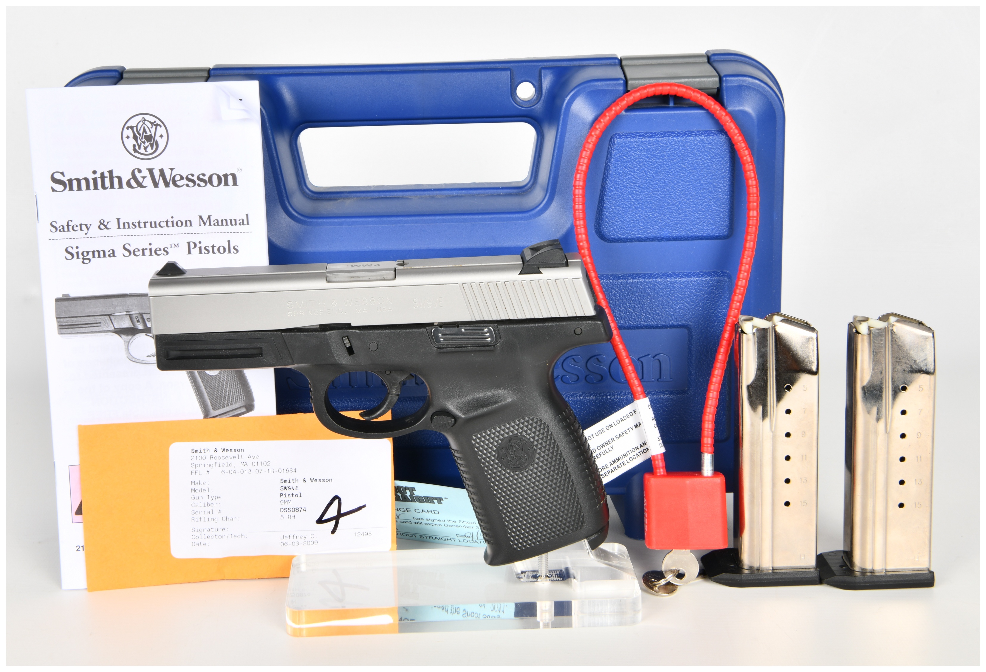Smith & Wesson Model SW9VE Semi-Automatic Pistol 9mm with 4 Inch Barrel