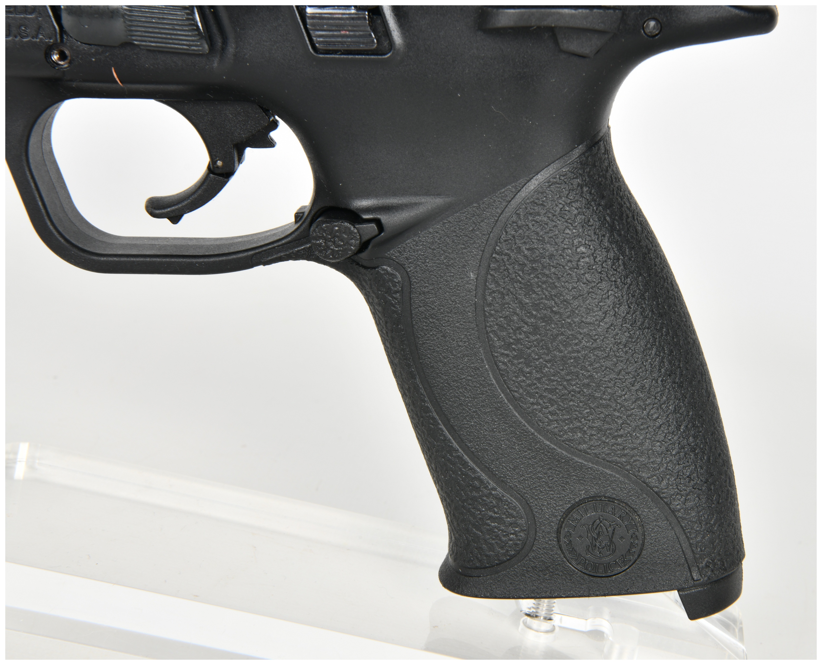 Smith & Wesson M&P22 CA Semi-Automatic Pistol .22 LR with 4.1 Inch Barrel