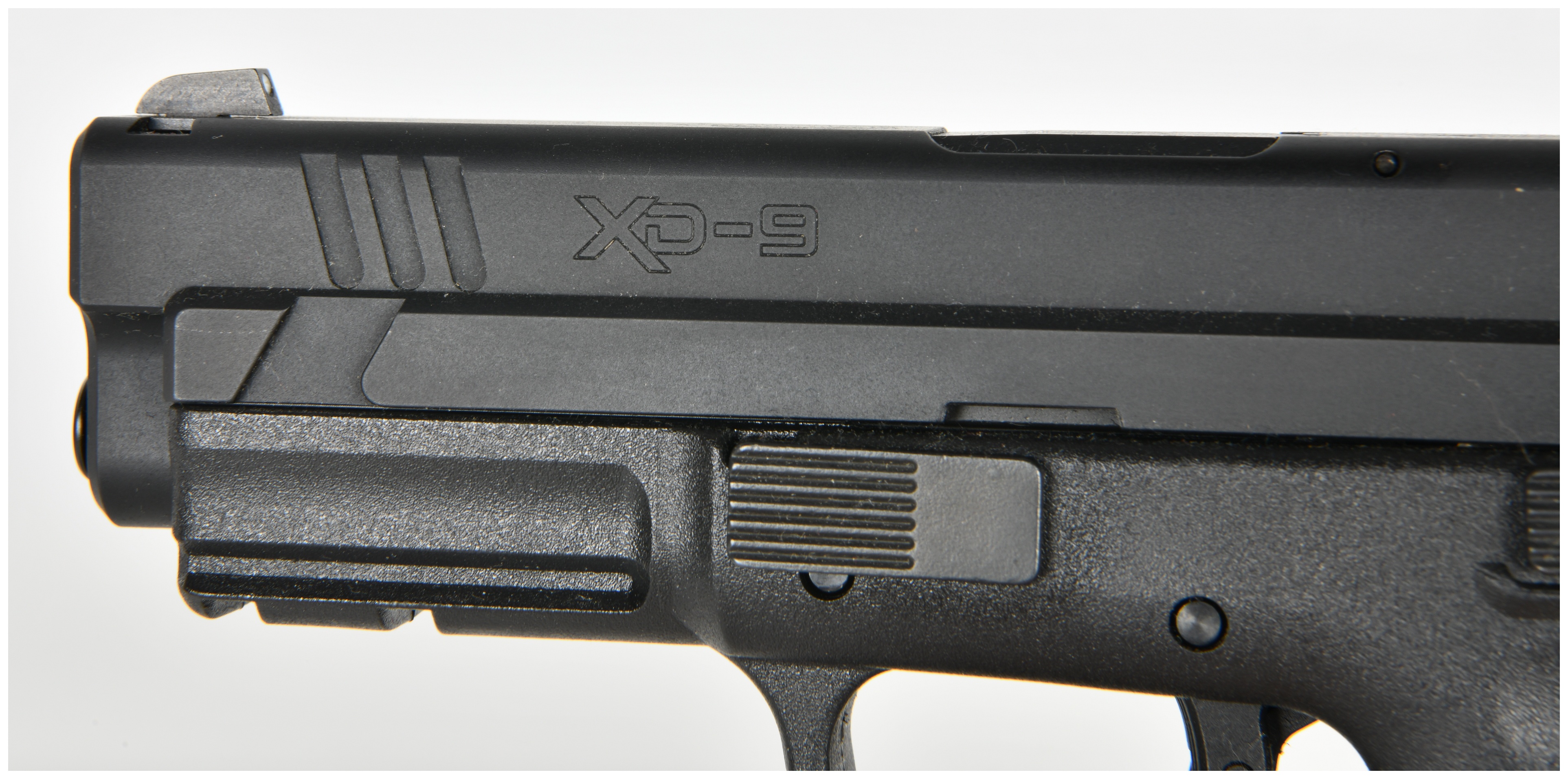 Springfield Armory XD-9 Semi-Automatic Pistol 9mm with 4 Inch Barrel
