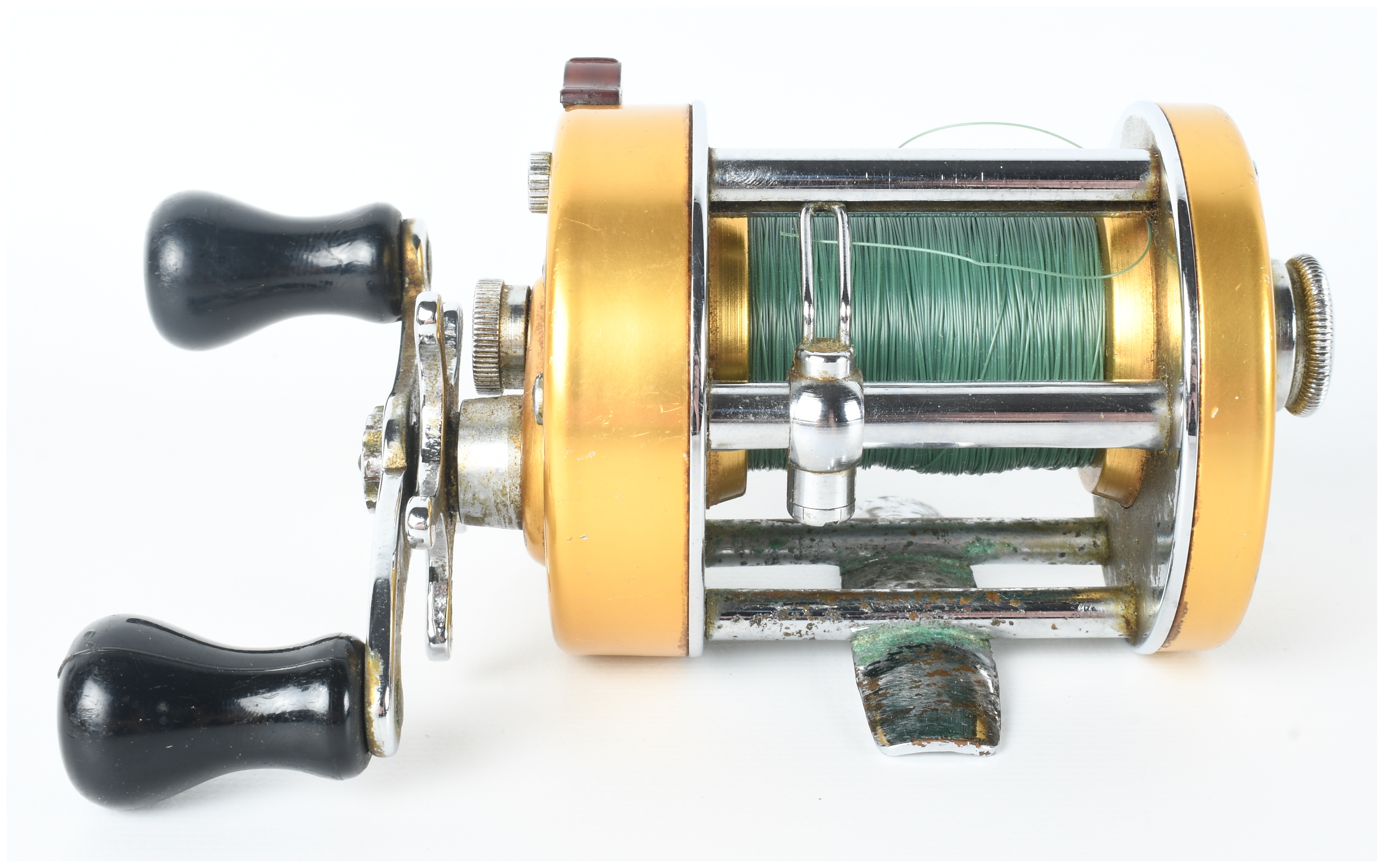 Penn 940 Levelmatic Baitcasting Fishing Reel with Samsonite Pouch