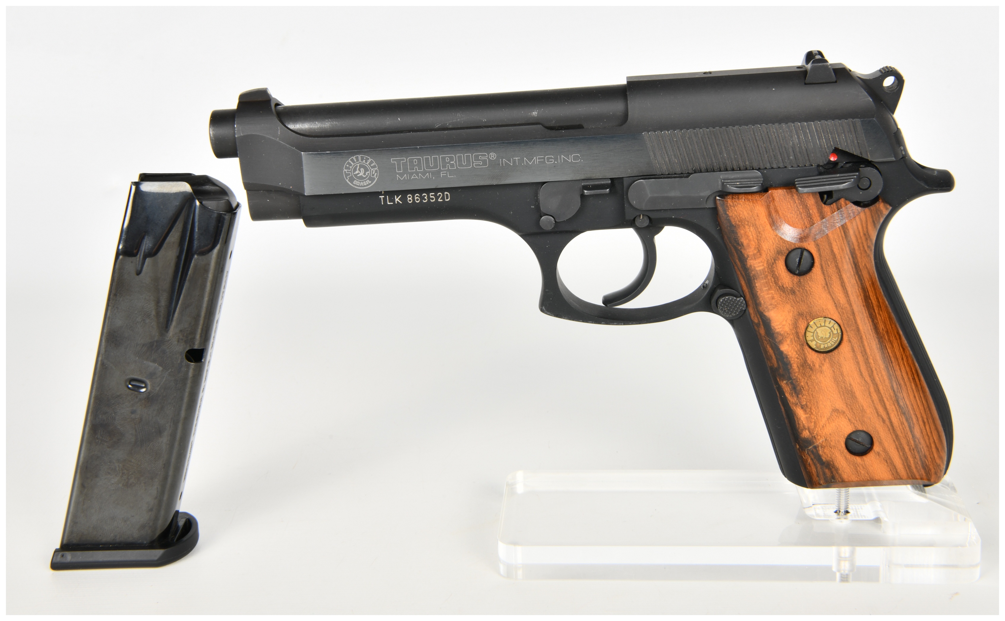 Taurus PT 92 AF Semi-Automatic Pistol 9mm Parabellum with 5 Inch Barrel
