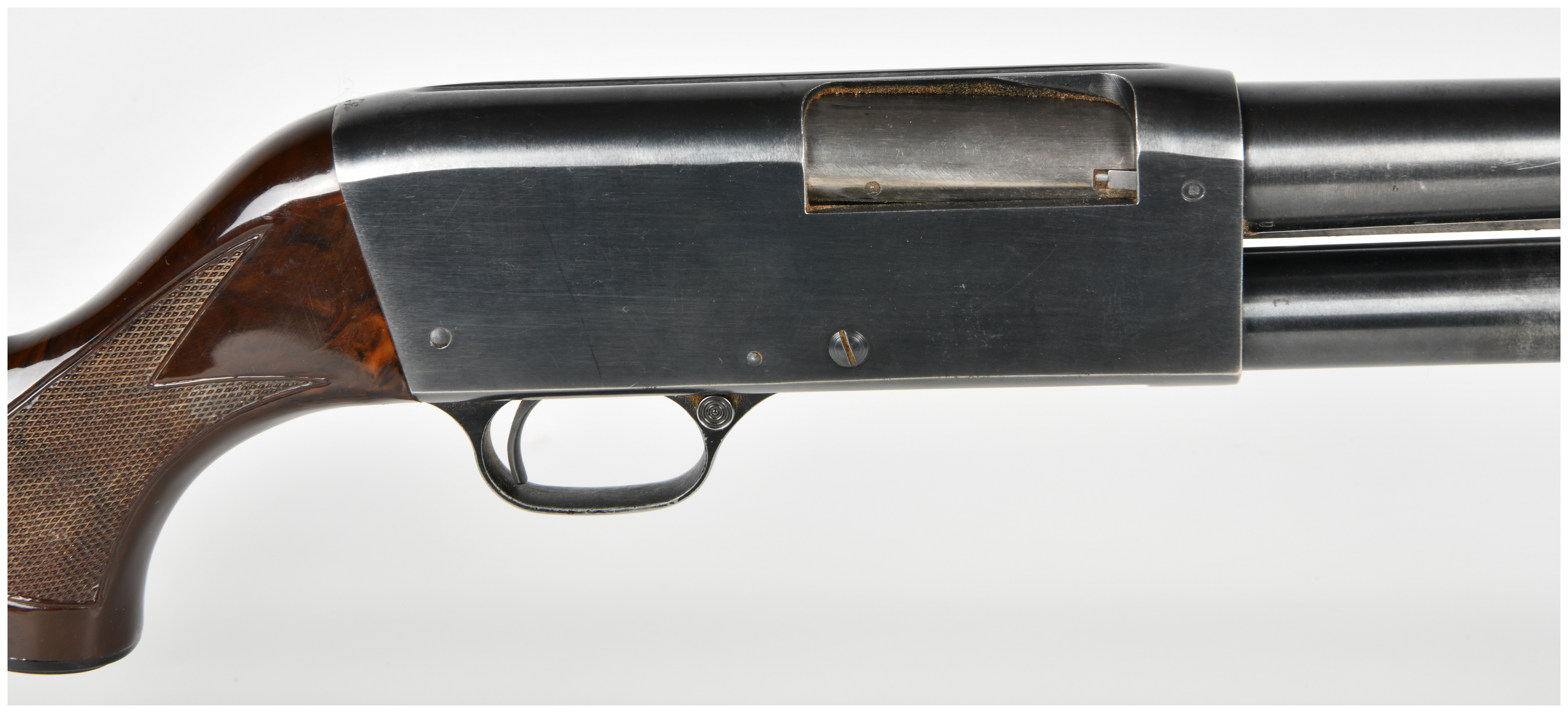 Stevens Model 820 Pump Action Shotgun 12 Gauge with 28 Inch Barrel