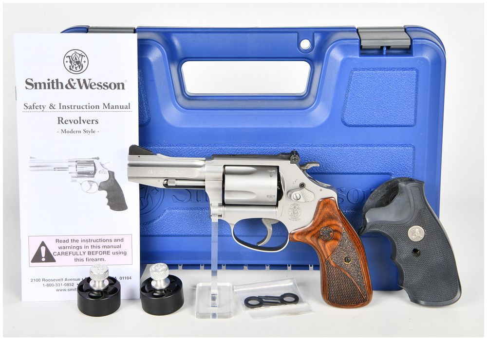 Lot 252: Smith & Wesson Model 60-15 Pro Series Double Action Revolver .357 Magnum with 3 Inch Barrel