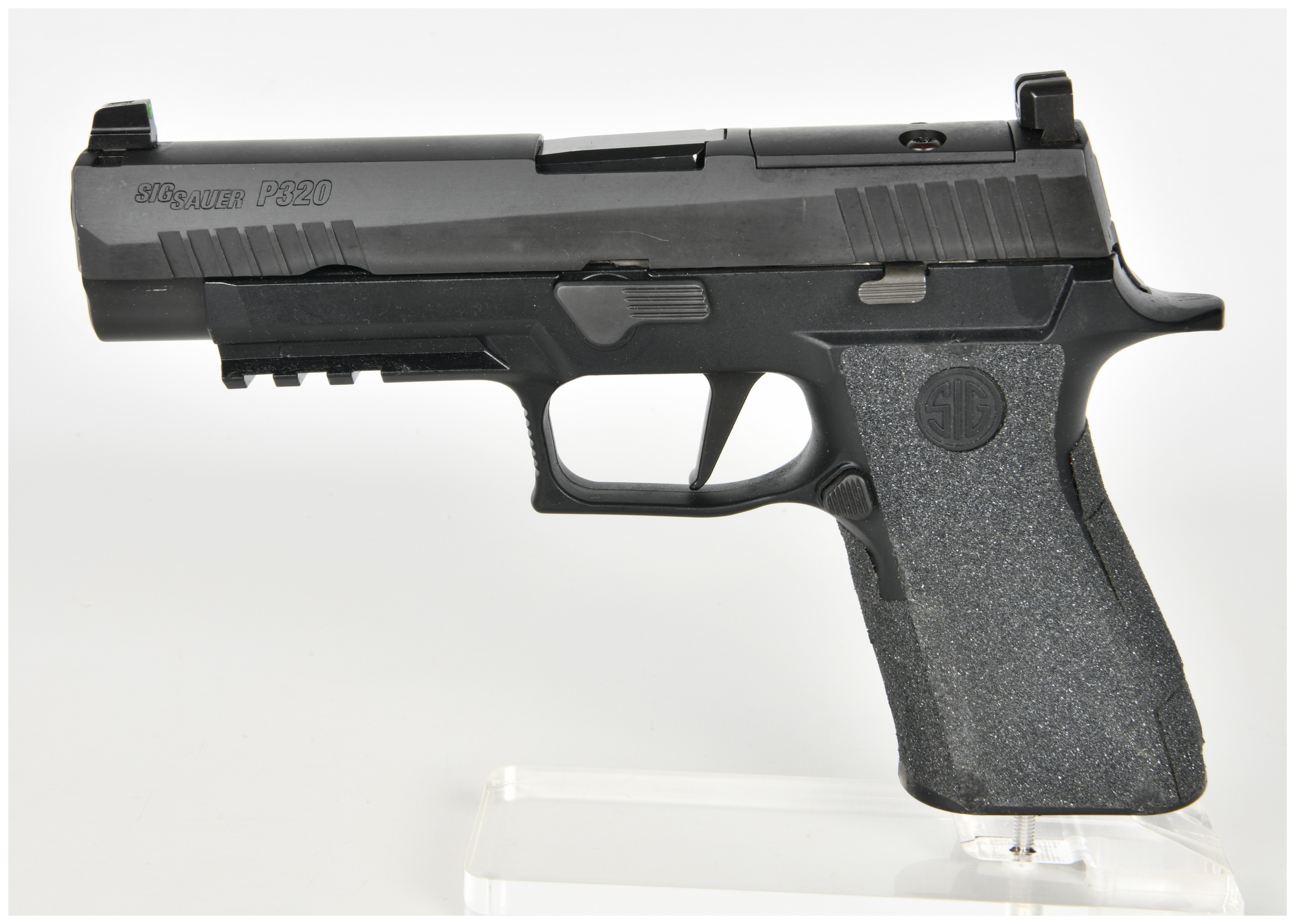 Sig Sauer P320 Semi-Automatic Pistol 9mm with 4.7 Inch Barrel