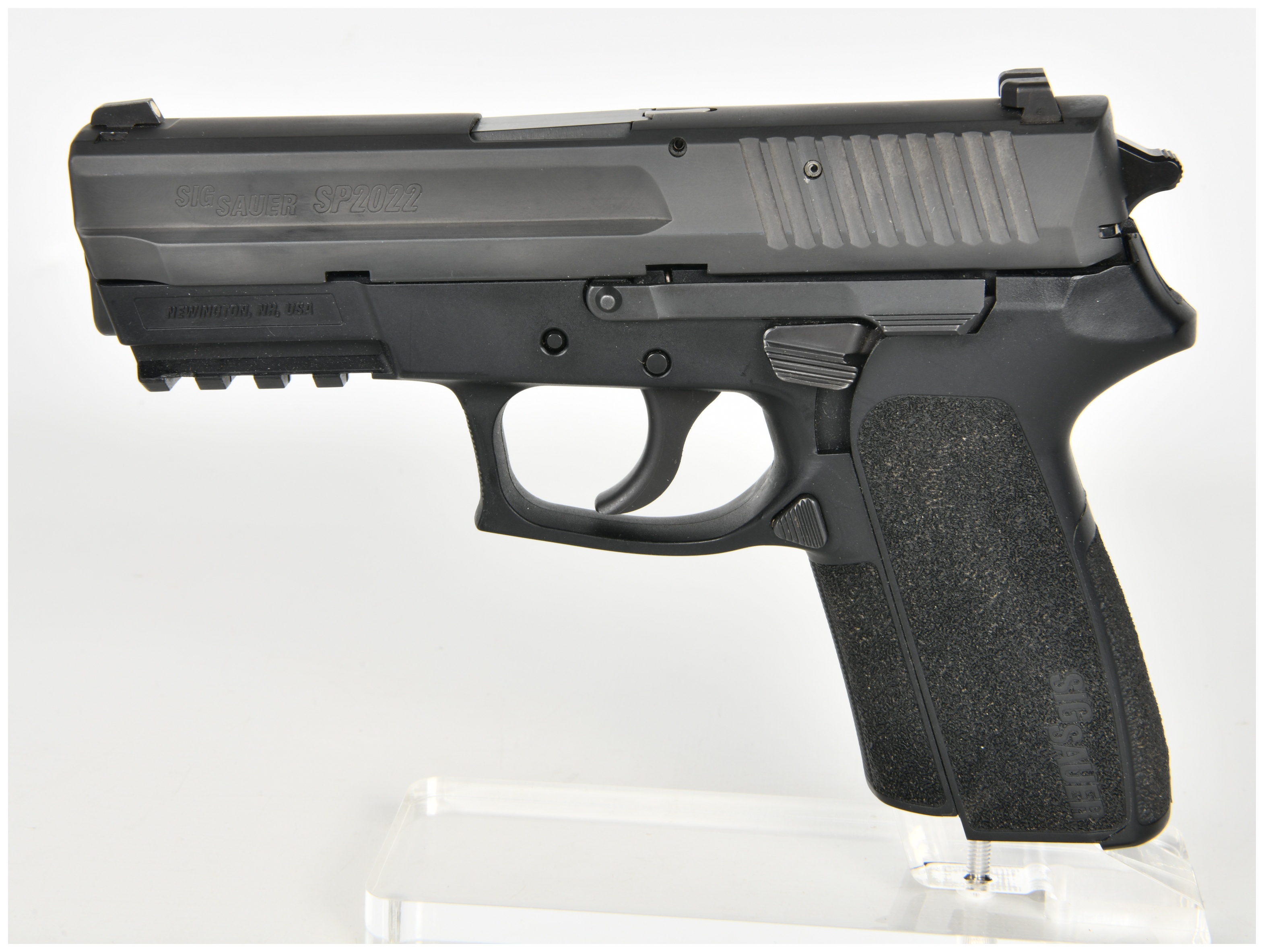 Sig Sauer SP2022 Semi-Automatic Pistol 9mm