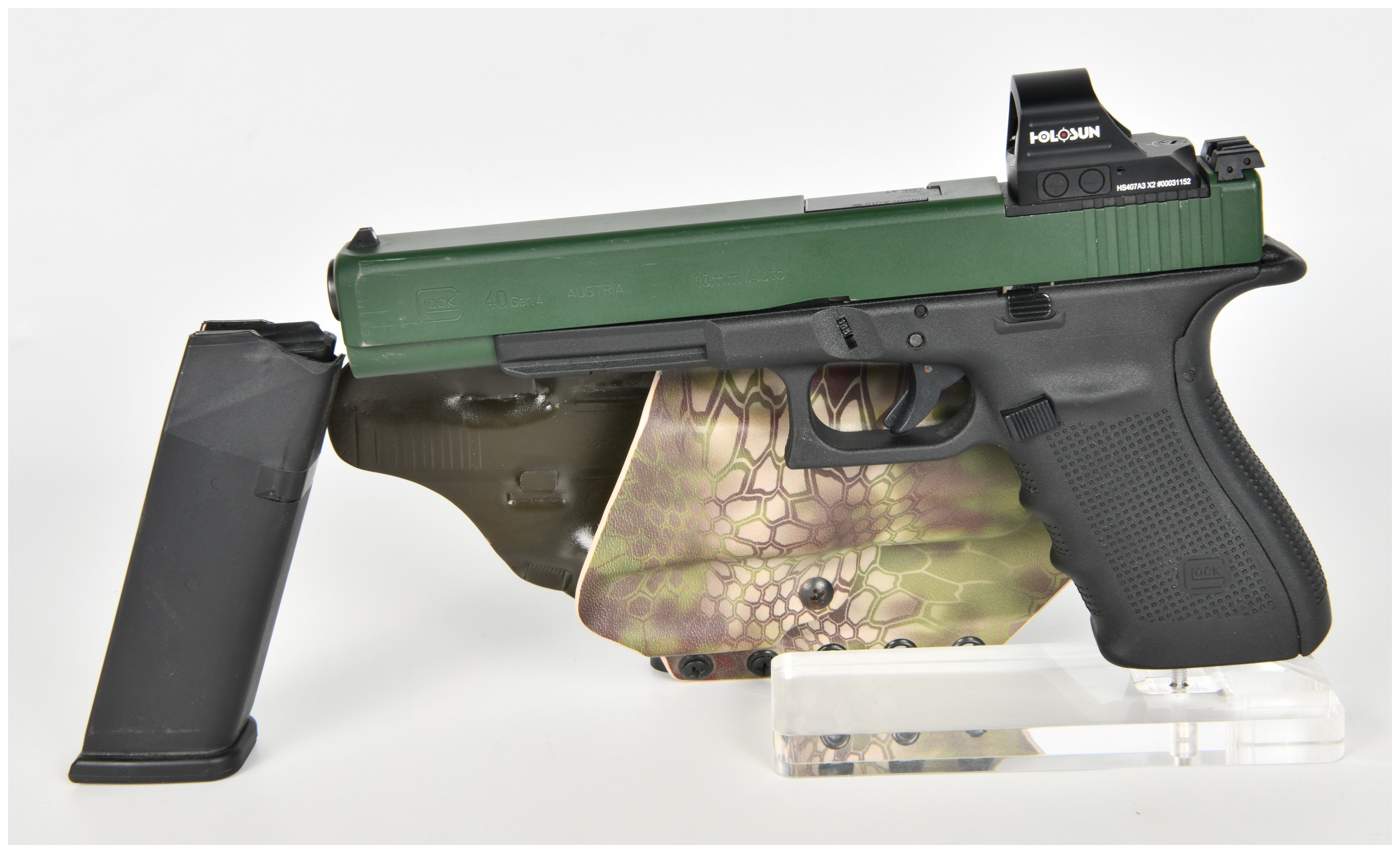 Glock 40 Gen 4 Semi-Automatic Pistol 10mm Auto with 6.02 Inch Barrel