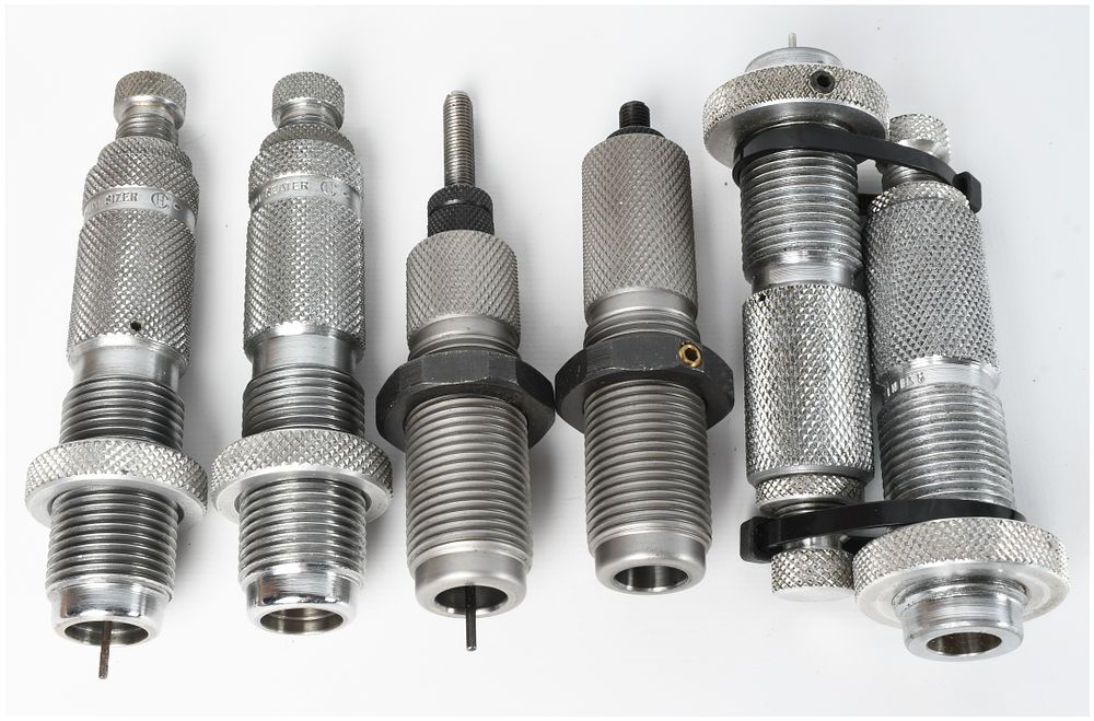 Lot 386: A Collection of 6 RCBS and Winchester Caliber Rifle Reloading Dies