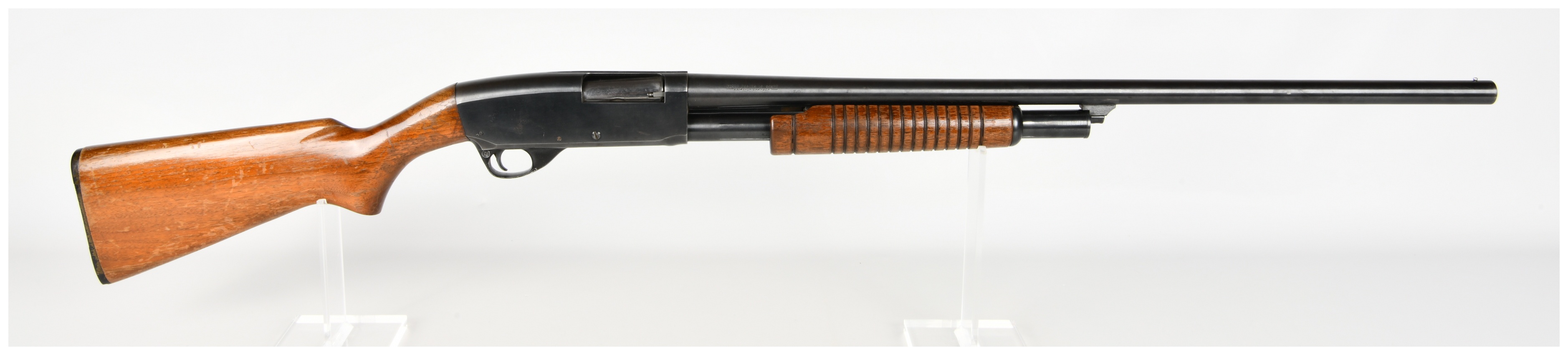 Stevens Model 77D Pump Action Shotgun 12 Gauge with 27 Inch Barrel