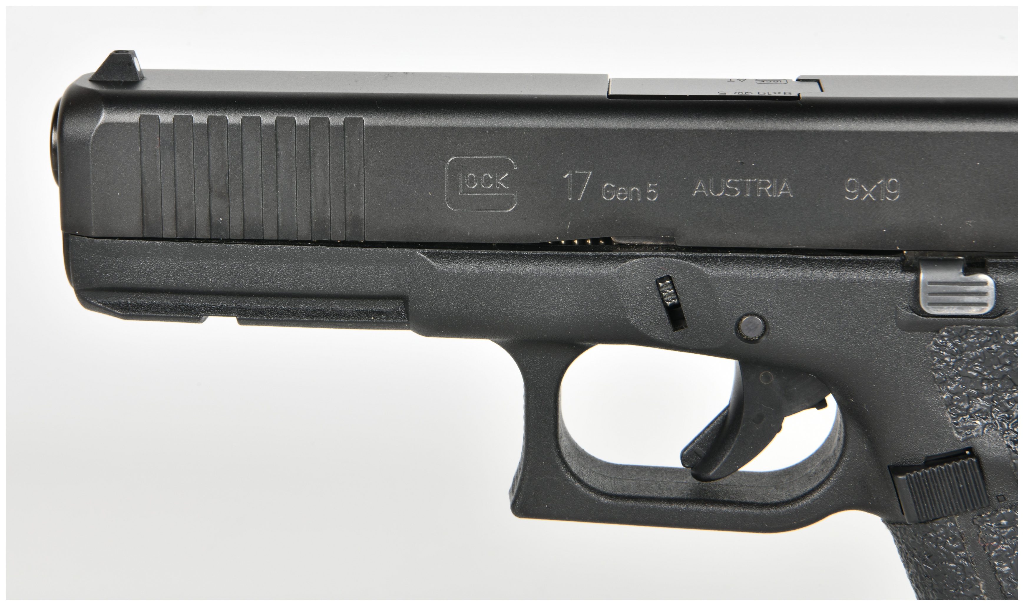 Glock 17 Gen 5 Semi-Automatic Pistol 9x19mm with 4.49 Inch Barrel