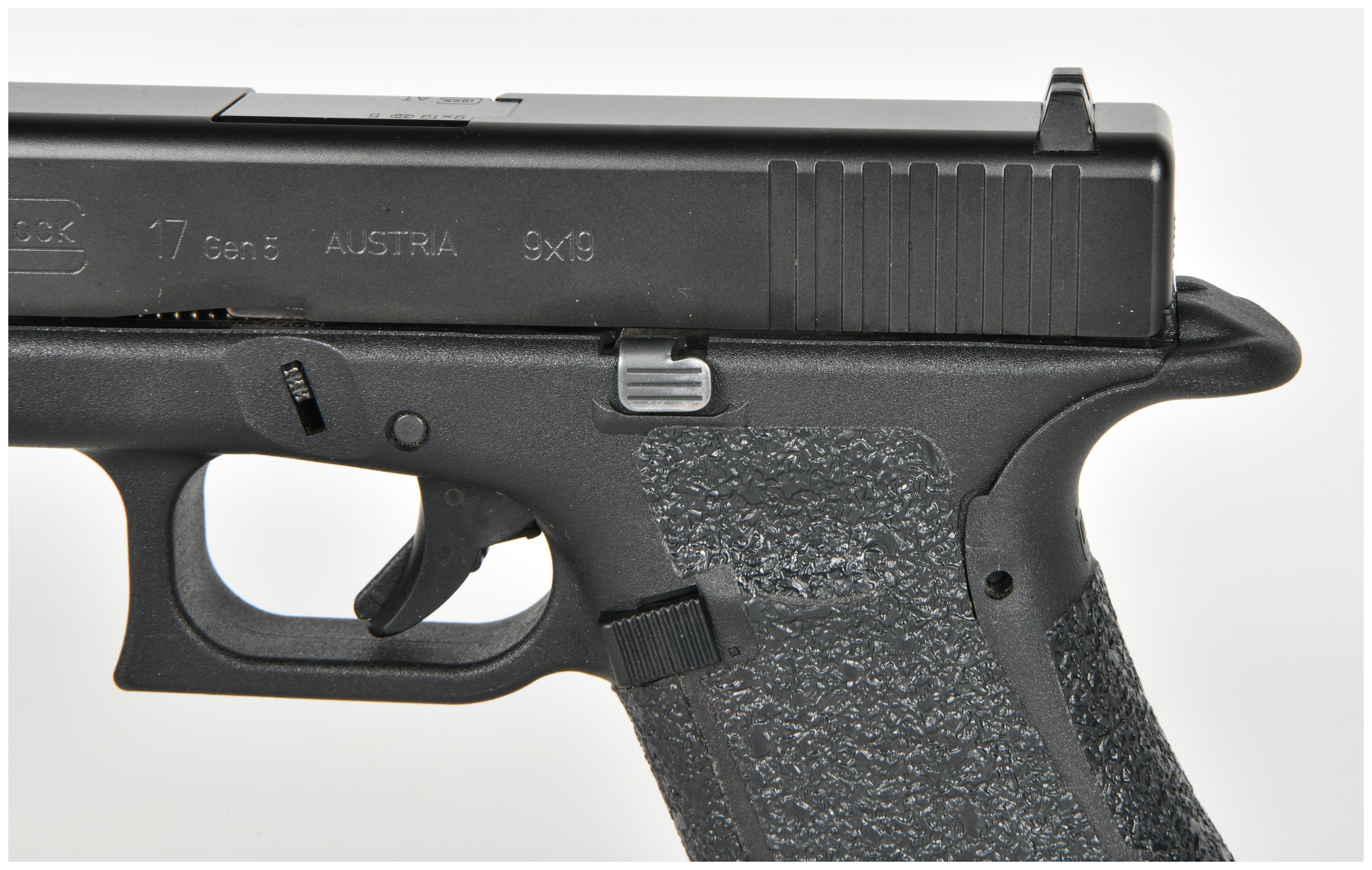 Glock 17 Gen 5 Semi-Automatic Pistol 9x19mm with 4.49 Inch Barrel