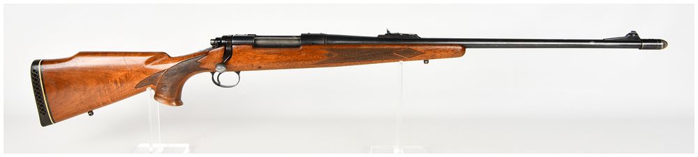 Lot 1128: Remington Model 700 Bolt Action Rifle 7mm Remington Magnum with 24 Inch Barrel