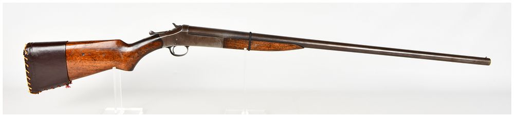 Lot 1164: Harrington & Richardson Model 1900 Break Action Shotgun 16 Gauge with 30 Inch Barrel