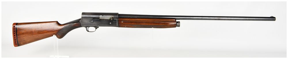 Lot 1197: Browning Auto-5 Semi-Automatic Shotgun 12 Gauge with 31 Inch Barrel