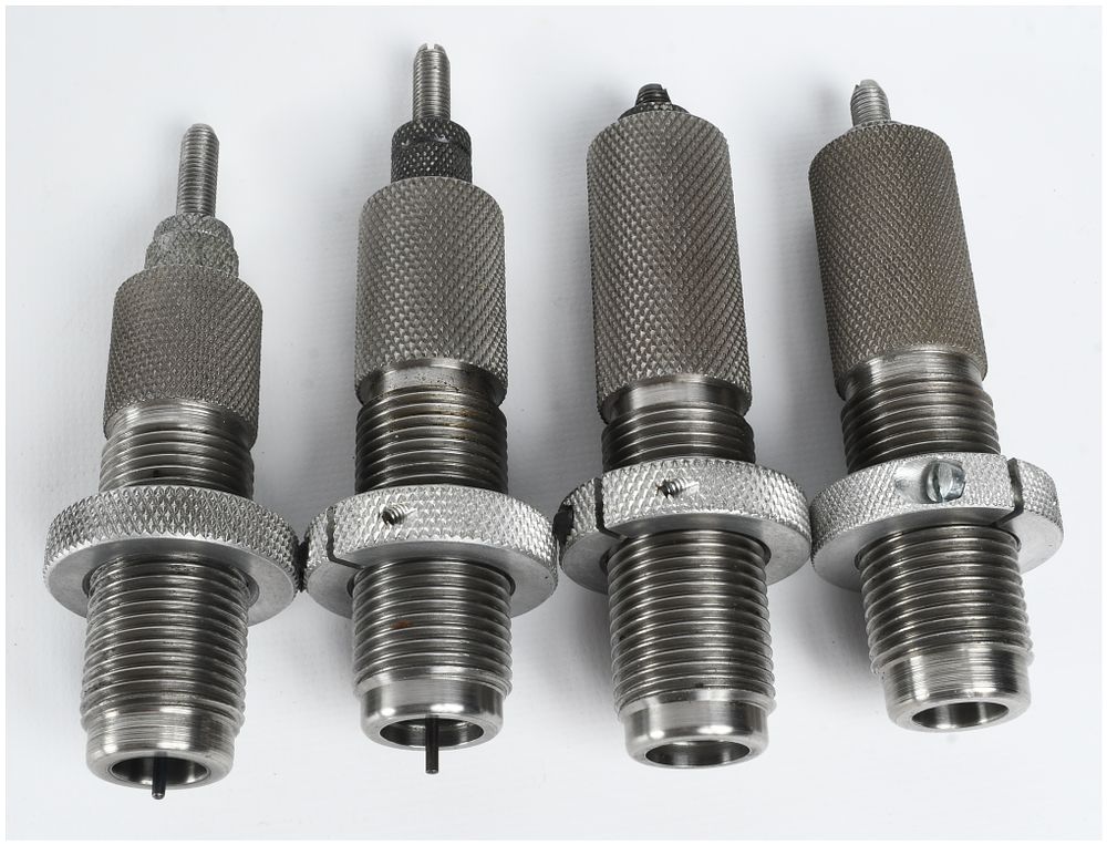 Lot 1265: A Lot of 4 RCBS Ammunition Reloading Dies for 6.5x55mm and 7mm Remington Magnum
