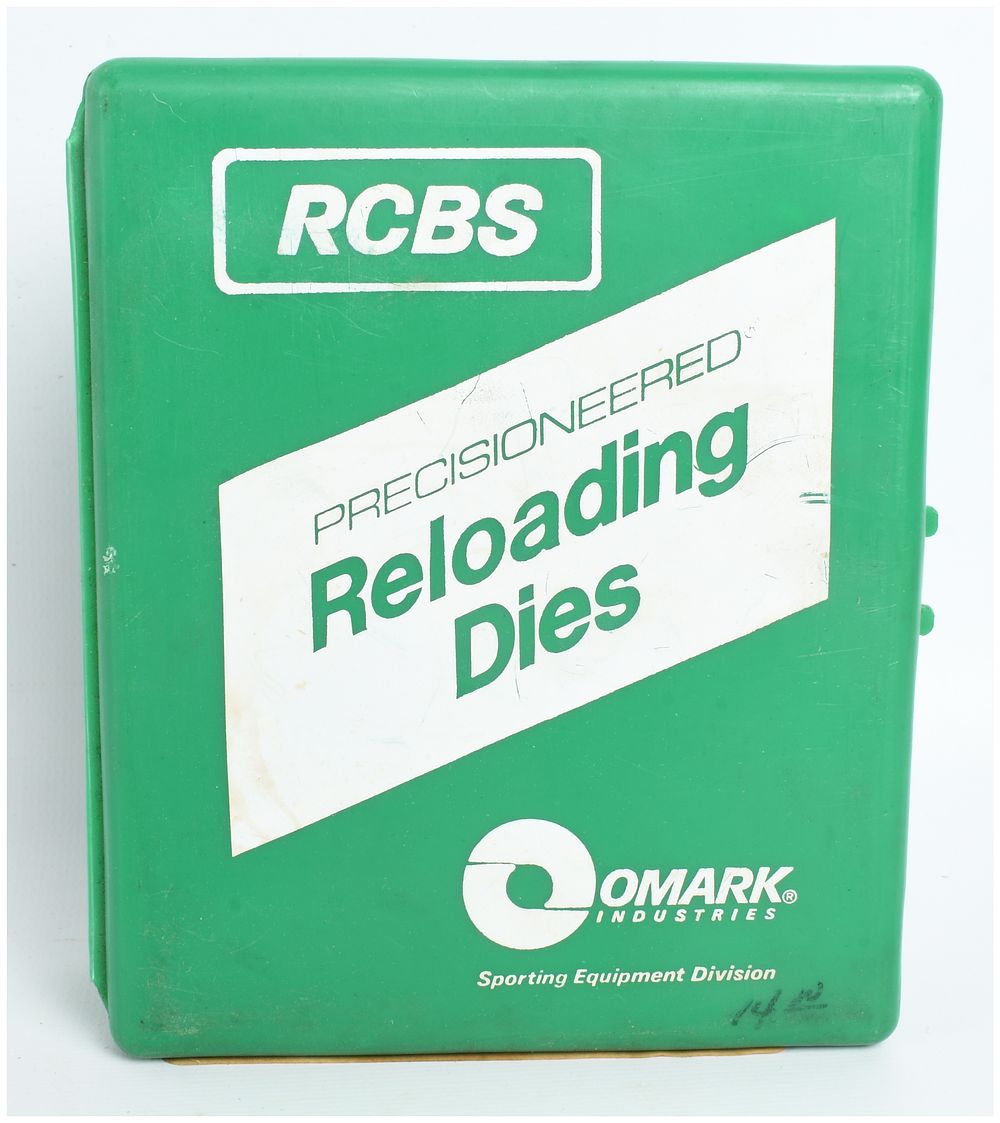 Lot 1423: RCBS Part 10801 Full-Length A Cased Pair of Reloading Dies .221 Remington