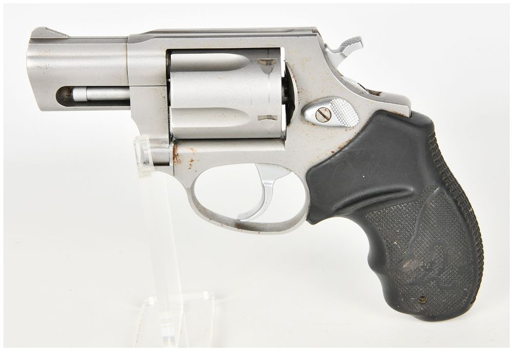Lot 1431: Taurus Model 605 Double-Action/Single-Action Revolver .357 Magnum with 2 Inch Barrel
