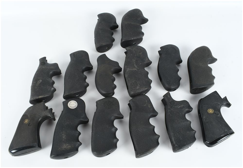 Lot 1481: An Assortment of 14 Hogue and Pachmayr Pistol Grips