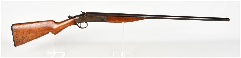 Lot 1512: Iver Johnson Champion Single Shot Shotgun 16 Gauge with 28 Inch Barrel