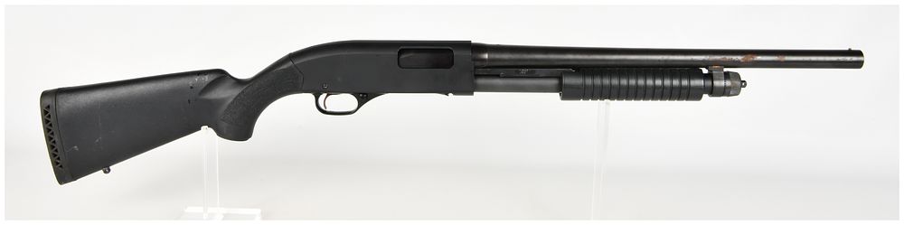Lot 1560: Winchester Model 1300 Defender Pump Action Shotgun 12 Gauge with 18.5 Inch Barrel