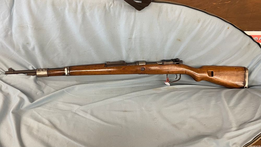 Lot 202: ceskoslovenska Zbrojovka Brno Model 98