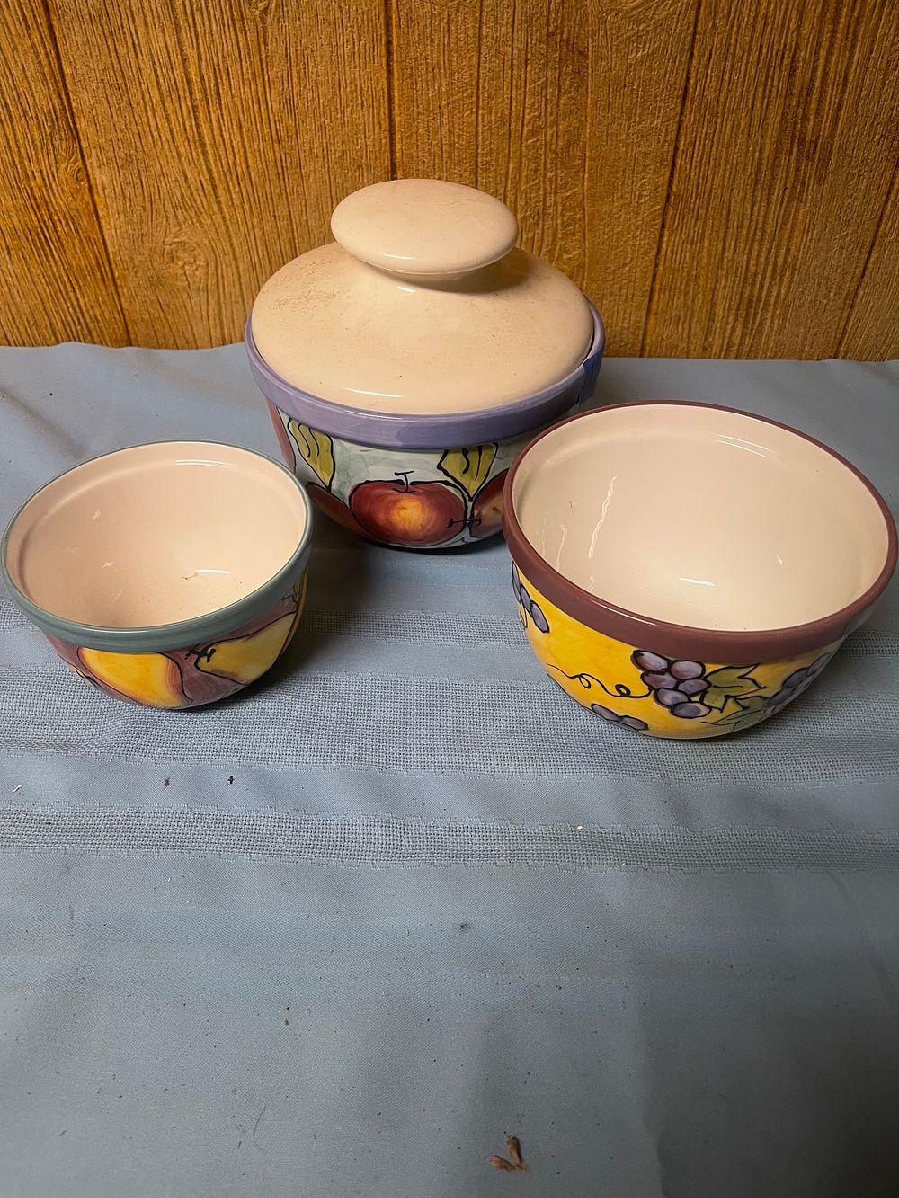 Lot 162: Fruit bowls no shipping