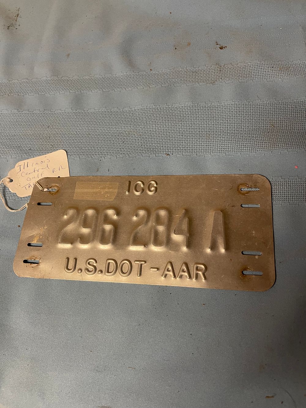 Lot 191: Icg railroad tag 10 shipping 