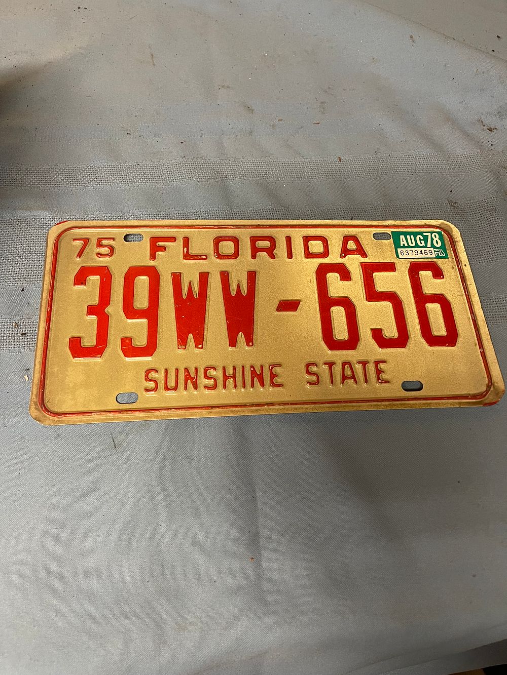 Lot 331: 1975 Florida Tag $18 shipping 