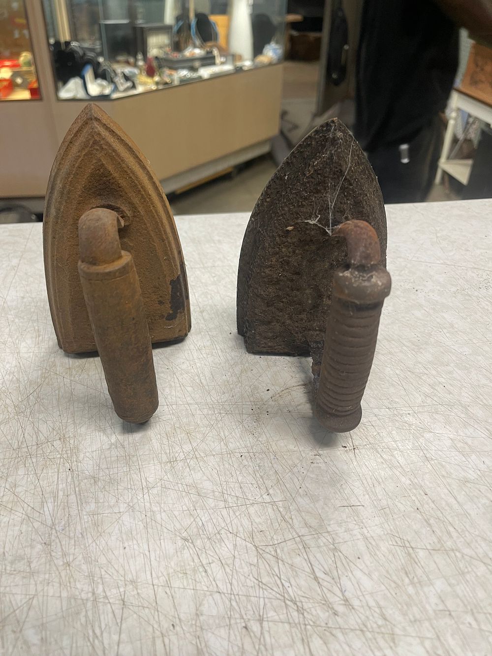 Lot 161: 2 Cast Iron Irons $18 shipping 