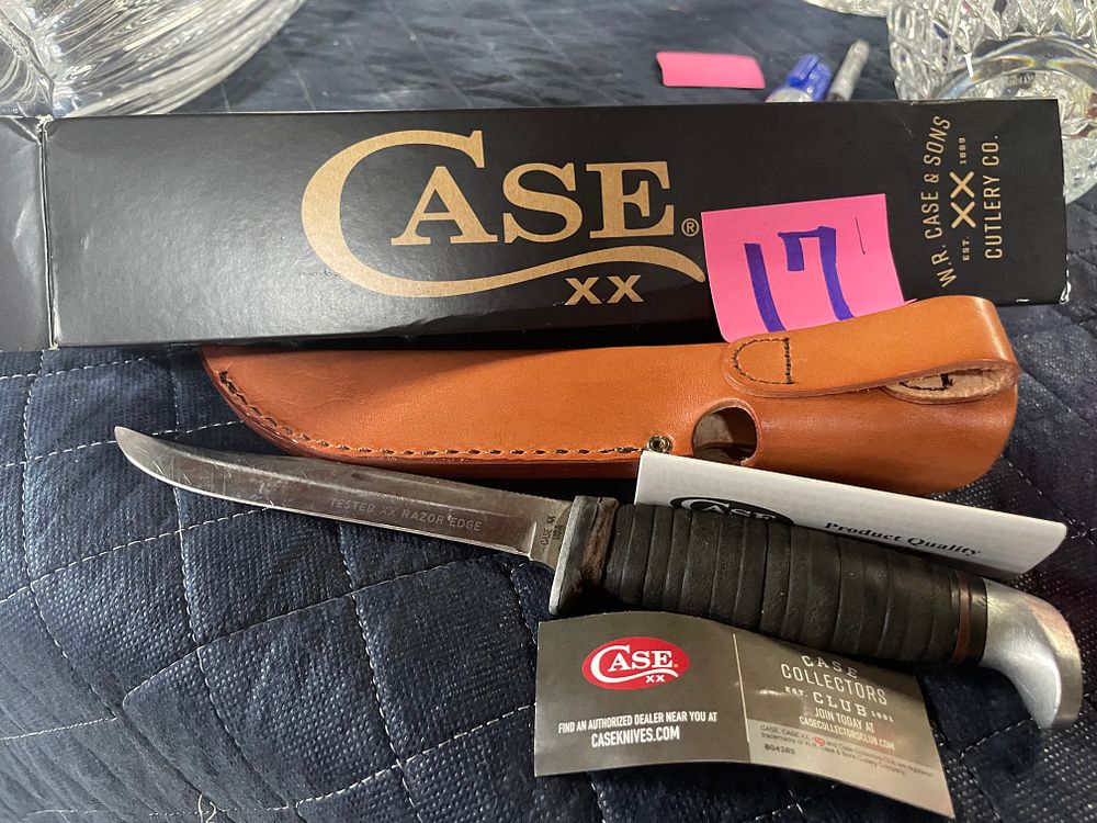 Case Knife leather hunter. New in box Case Knife with Sheath, Box and paperwork. Leather Hunter 