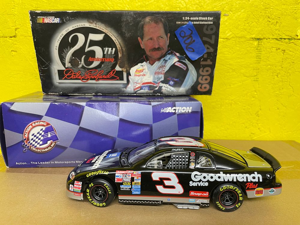 Lot 206: 1999 Dale Earnhardt #3