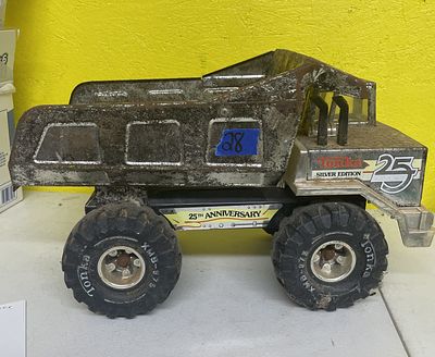 25th Anniversary Tonka Truck. Has some wear and tear.