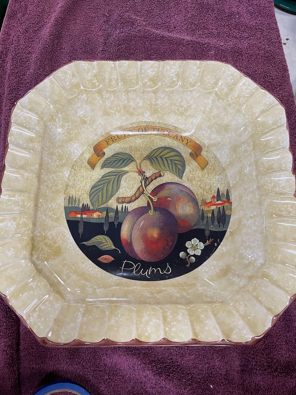 Lot 200: Ceramica Due Torri 'Fruits of Tuscany' Octagonal Ceramic Pasta Bowl