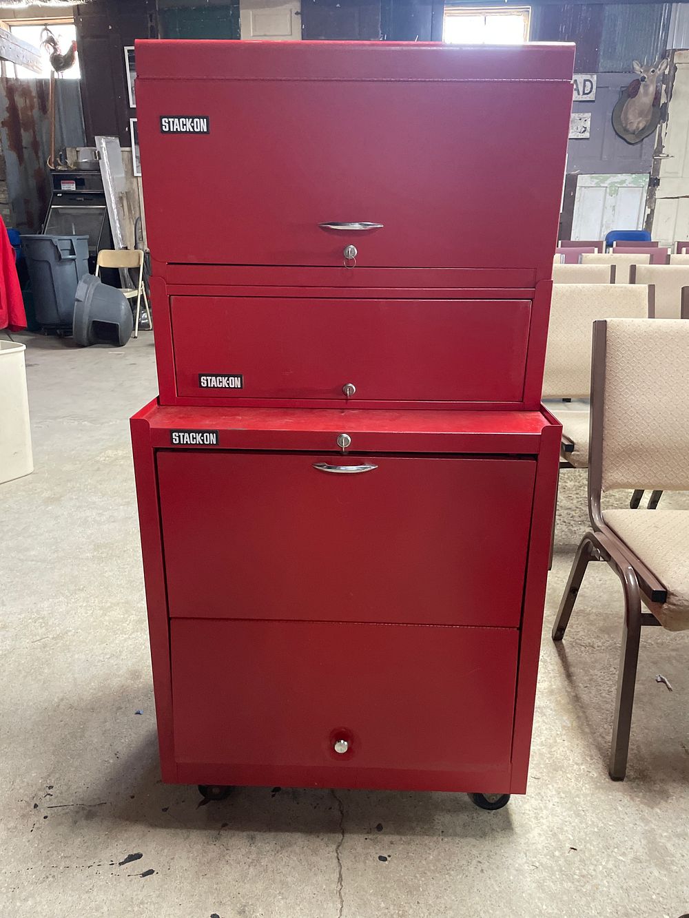 Lot 215: A Three-Piece STACK-ON Red Tool Chest System