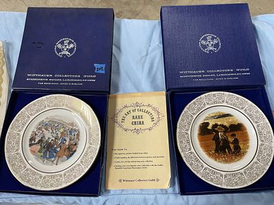 Two Wittnauer Collectors' Guild Fine Bone China Plates. Two white and gold Wittnauer Collectors' 