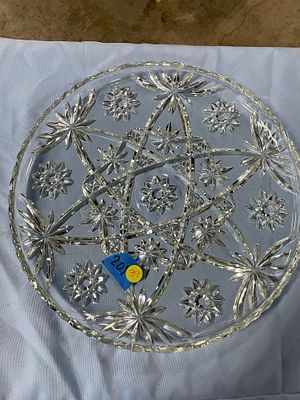 Anchor Hocking Early American Prescut Glass Serving Platter. A clear, round, cut glass serving 