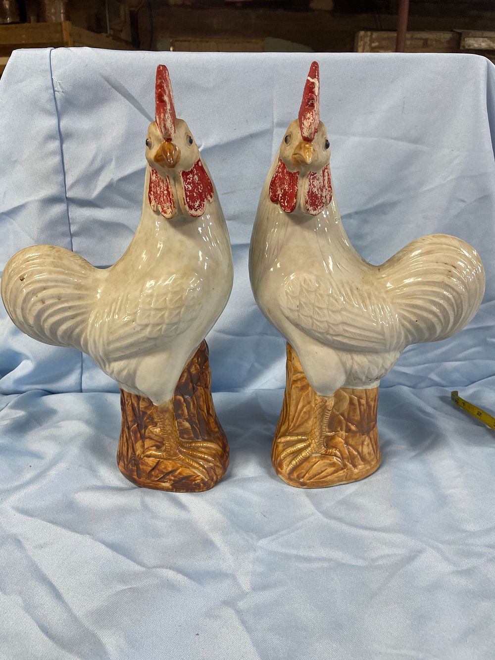 Lot 170: A Pair of Chinese Porcelain Rooster Figurines
