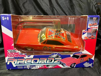 Racing Champions Ripcordz "The General Lee" 1969 Dodge Charger Toy Car, The Dukes of Hazzard, 2001. 