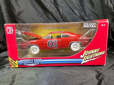 Johnny Lightning 'Muscle Cars Collection' 1969 Dodge Charger R/T 'General Lee' 1:24 Scale 