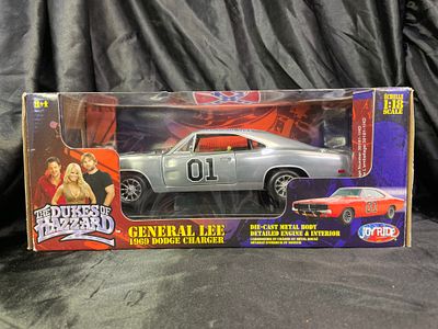 Joy Ride / Ertl The Dukes of Hazzard General Lee 1969 Dodge Charger 1:18 Diecast Chrom Model 