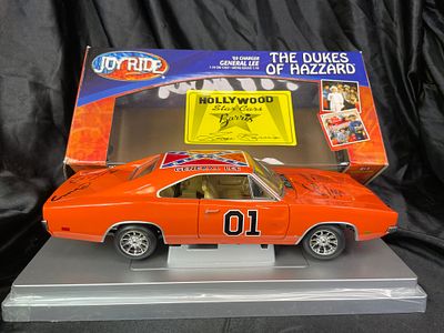 Ertl American Muscle Joy Ride 1969 Dodge Charger 'General Lee' 1:18 Die-Cast Model, Signed by 