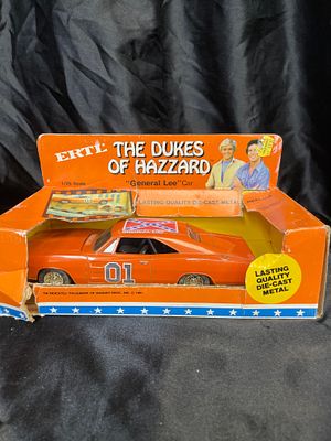 ERTL The Dukes of Hazzard 'General Lee' Die-Cast Car, 1/25 Scale, 1981. An ERTL 'The Dukes of 